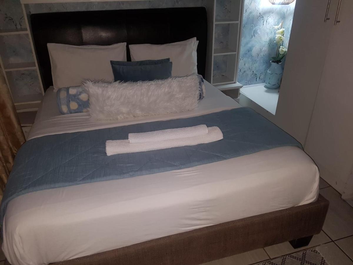 Corgi Guest House Johannesburg Exterior photo