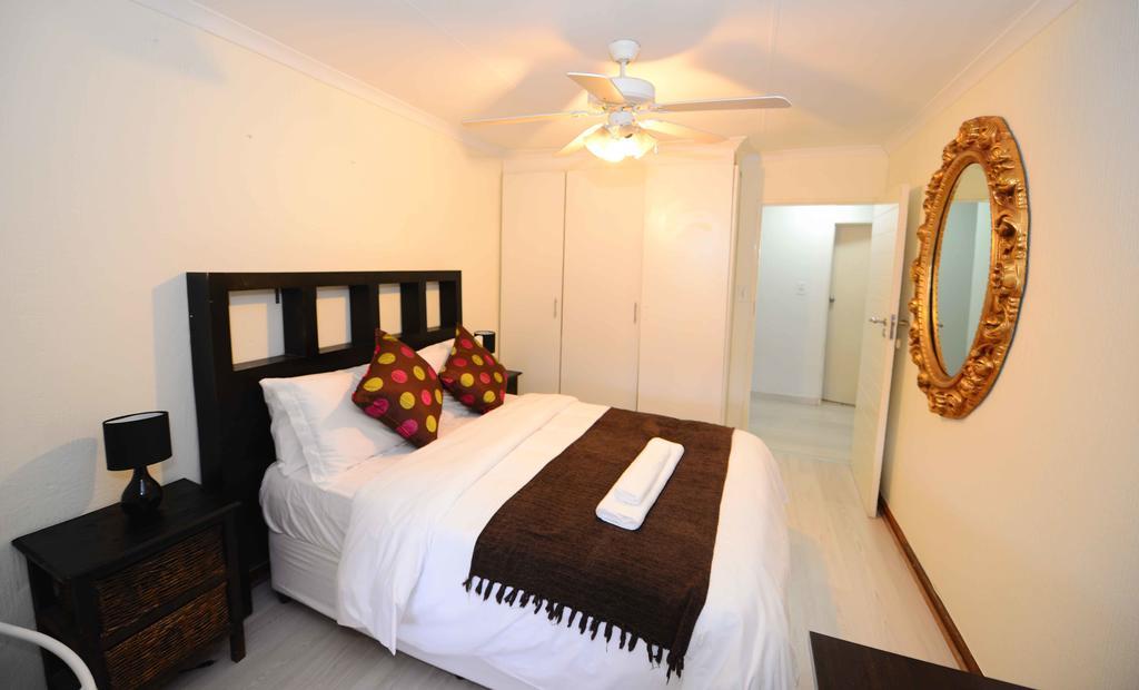 Corgi Guest House Johannesburg Exterior photo