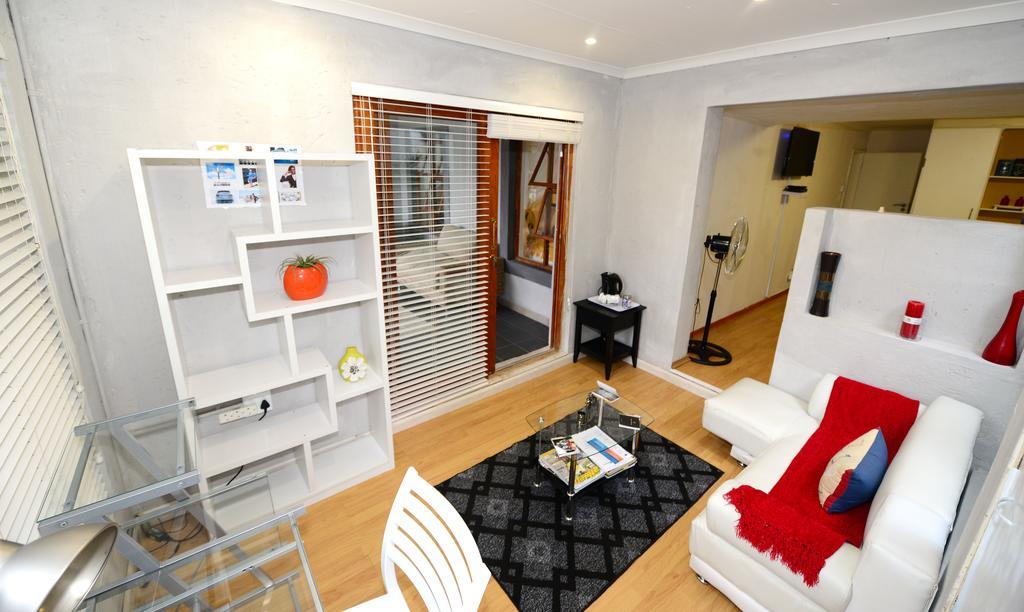Corgi Guest House Johannesburg Exterior photo