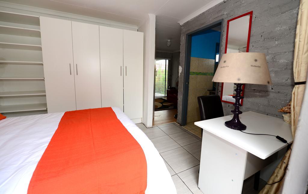 Corgi Guest House Johannesburg Exterior photo