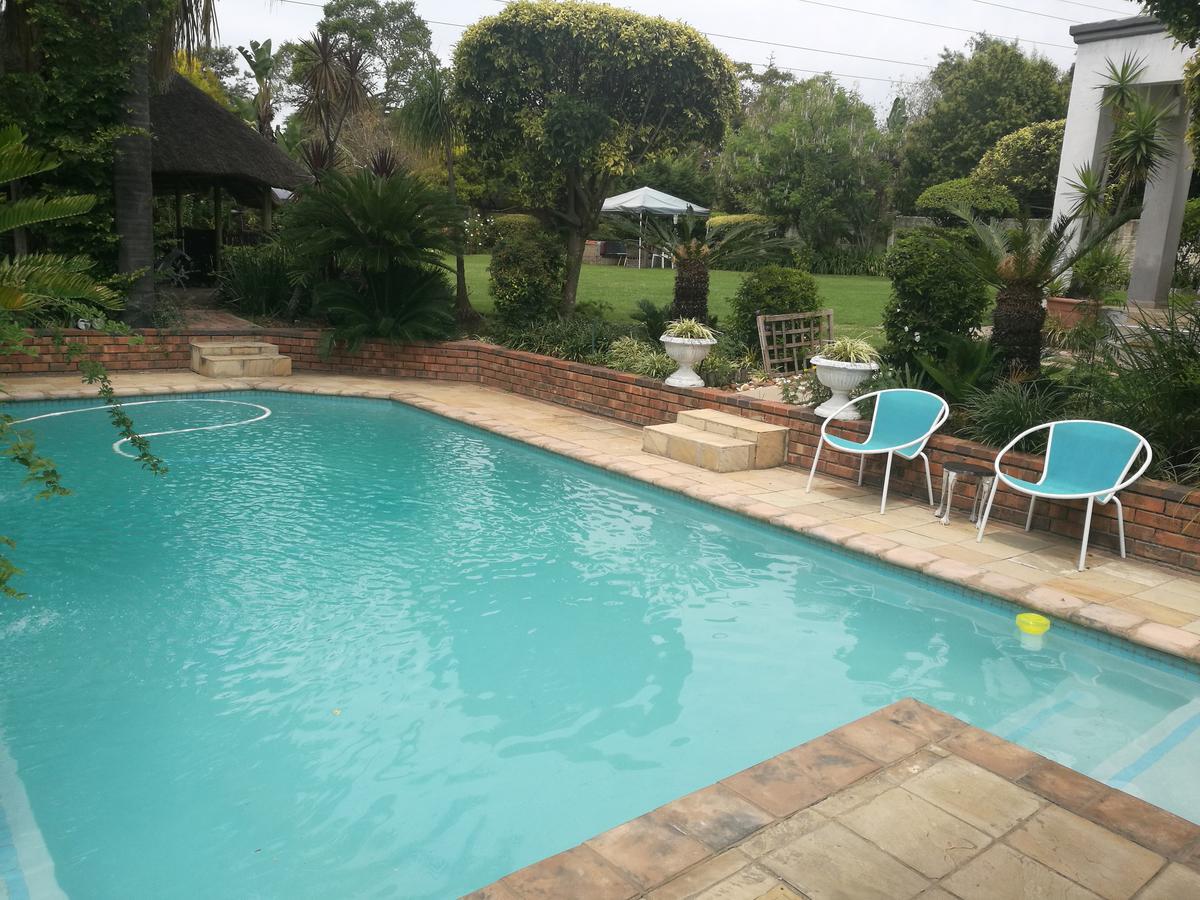 Corgi Guest House Johannesburg Exterior photo